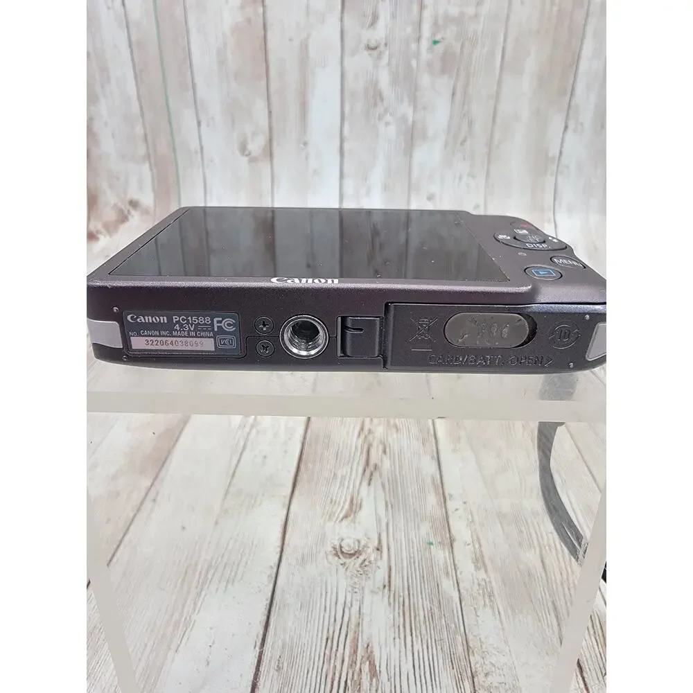 Canon PowerShot ELPH 100 HS 12.1MP Compact Digital Camera W/Battery & Charger